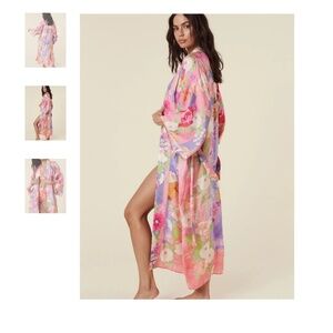 Spell & the Gypsy “Carrie Robe” kimono